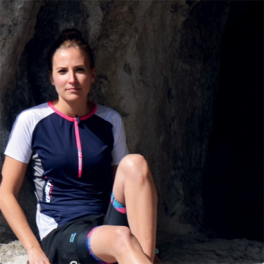 T-Shirt Running KINETIK Femme Fusion SS Zip WSC...