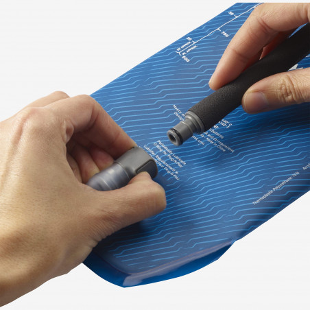 Poche à eau SALOMON Soft Réservoir 1.6 L INSULATED AH 2021