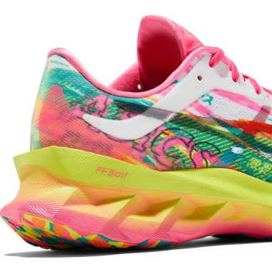 Chaussures Running ASICS Femme NOVABLAST Rose /...