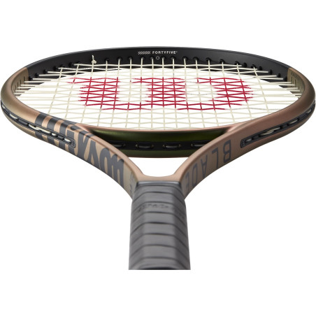 Raquette WILSON BLADE 104 V8.0 16X19 (290 g) 2021