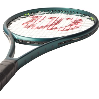 Raquette WILSON BLADE 100UL V9.0 16X19 (265 g)...